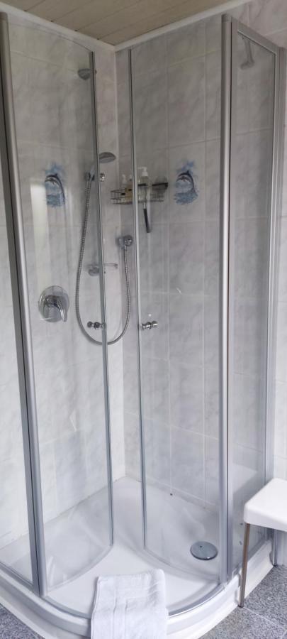 Schoene 3 Zi. Ferienwohnung Vor Den Toren Frankfurt Dreieich Extérieur photo