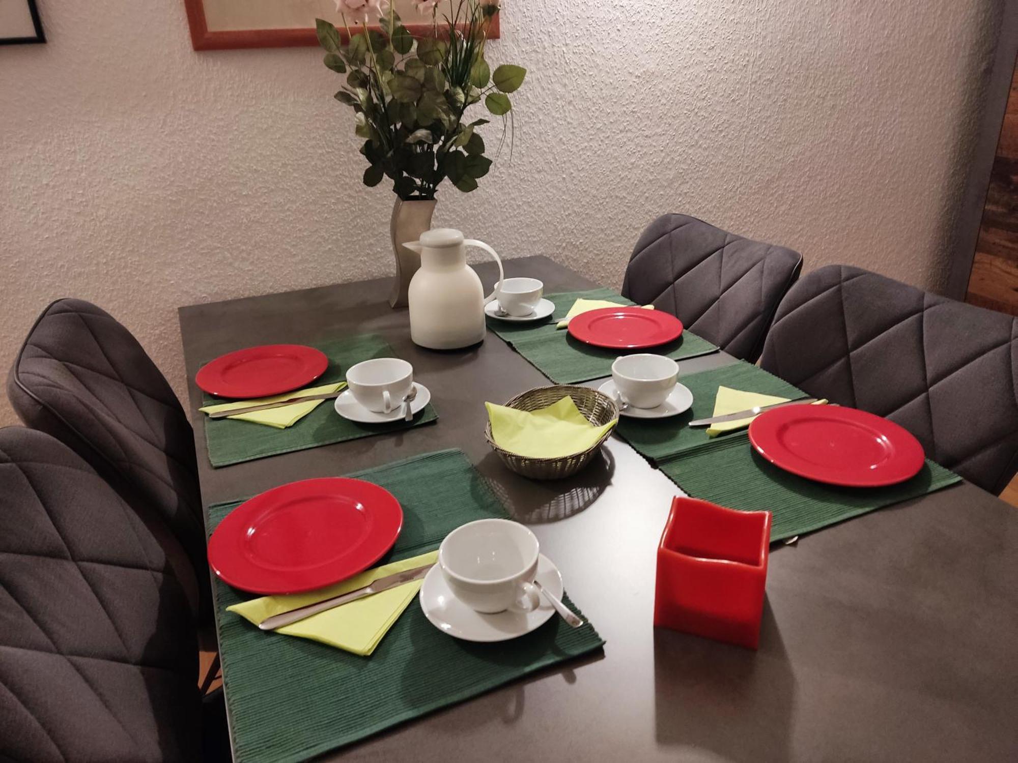 Schoene 3 Zi. Ferienwohnung Vor Den Toren Frankfurt Dreieich Extérieur photo