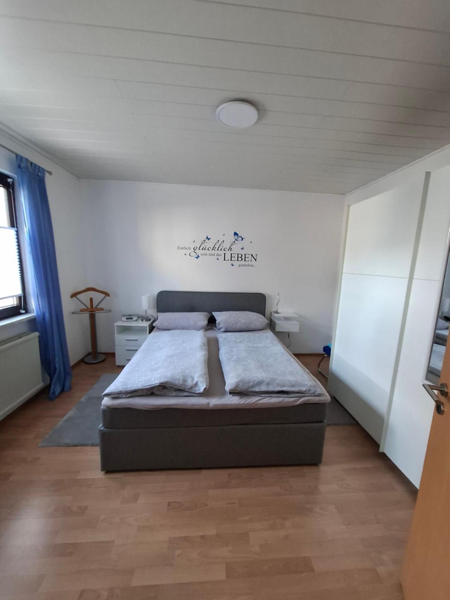Schoene 3 Zi. Ferienwohnung Vor Den Toren Frankfurt Dreieich Extérieur photo