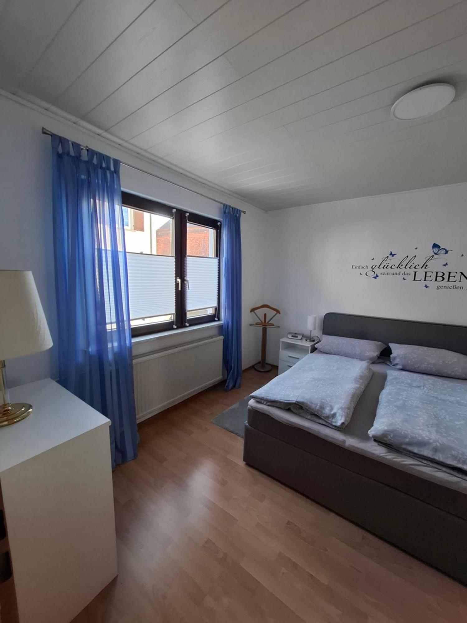 Schoene 3 Zi. Ferienwohnung Vor Den Toren Frankfurt Dreieich Extérieur photo